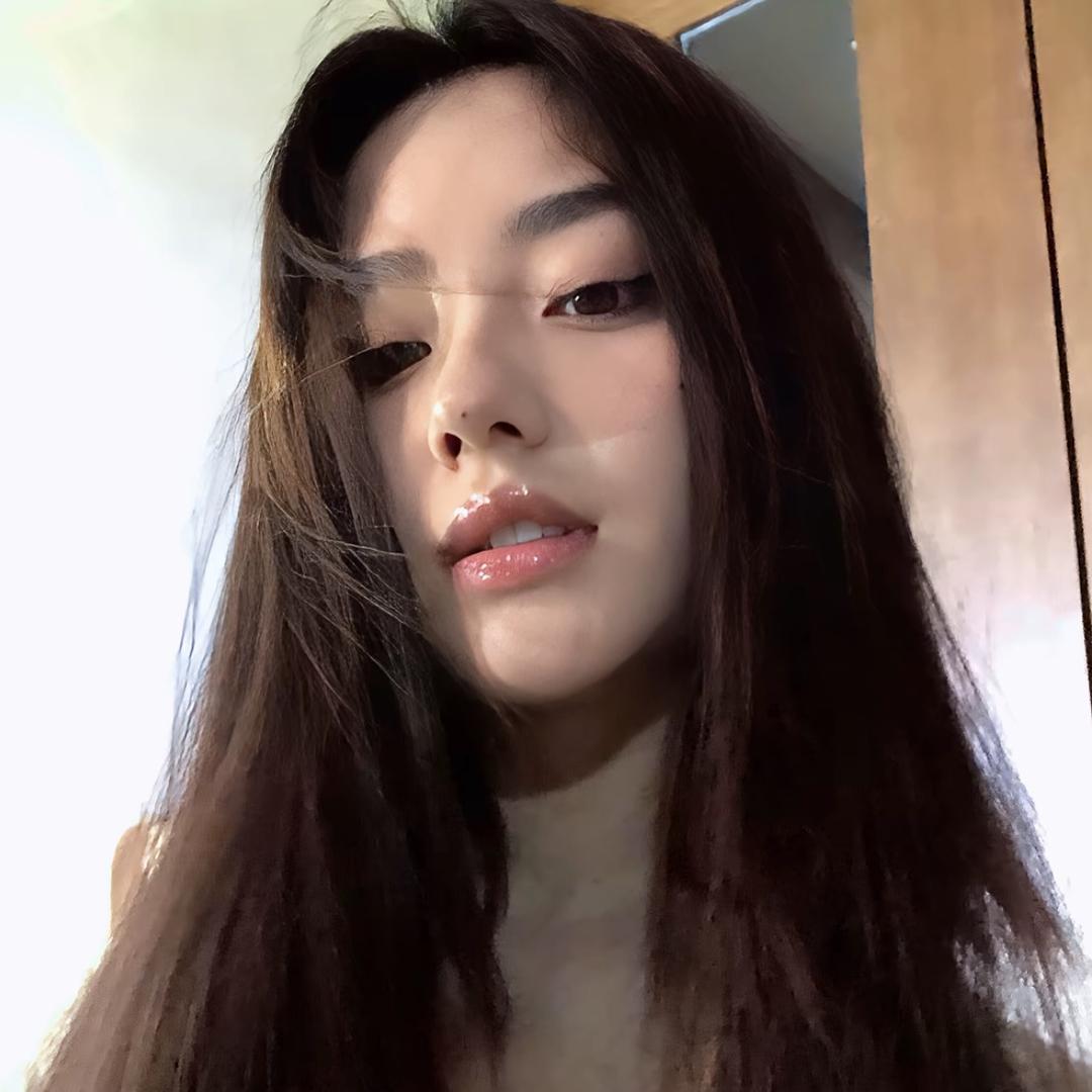 Leo·