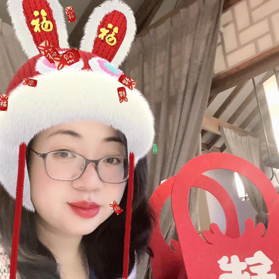积极向上80后爱生活的一家