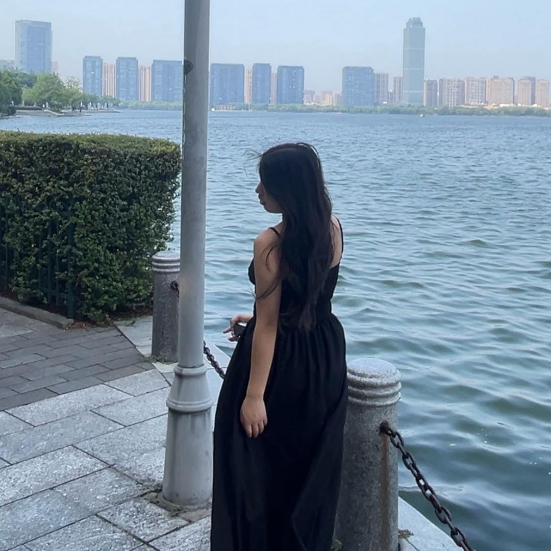 林燃。