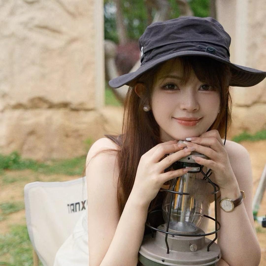 阿岱单妮Danee