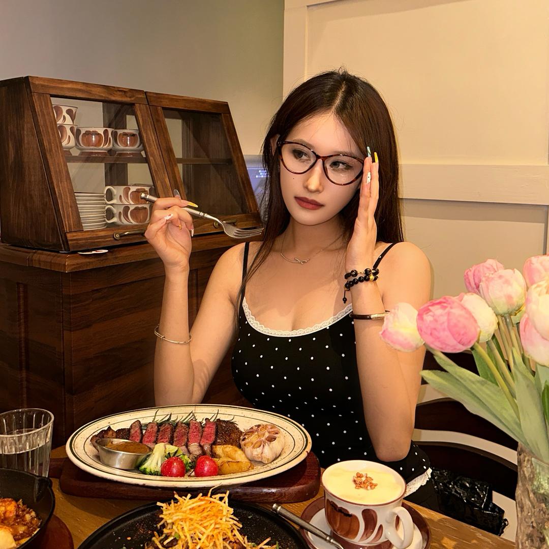 小阿菲