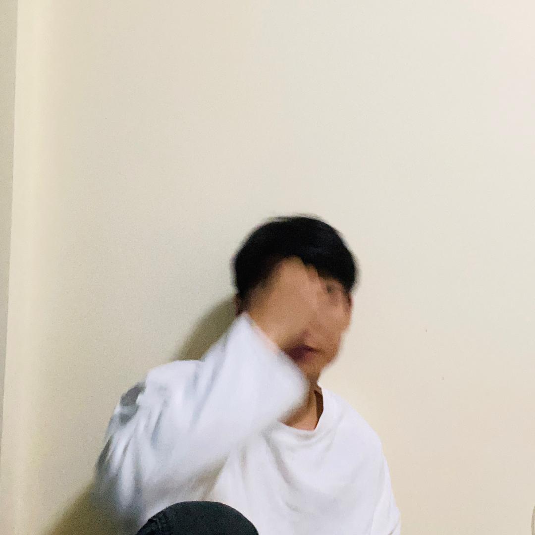 还没睡啊你_