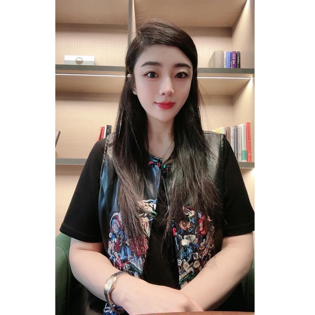 妍妍