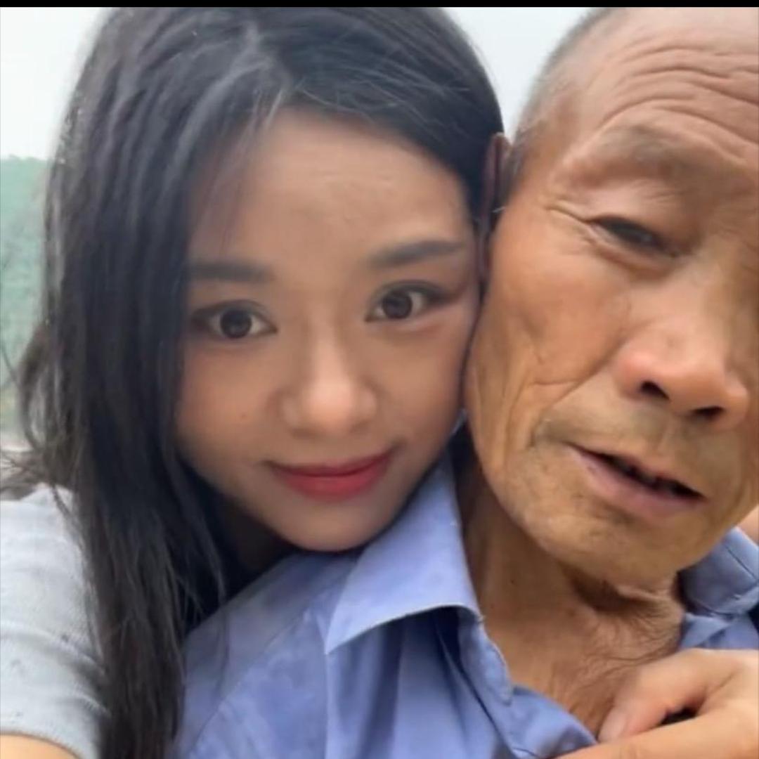 黄家家