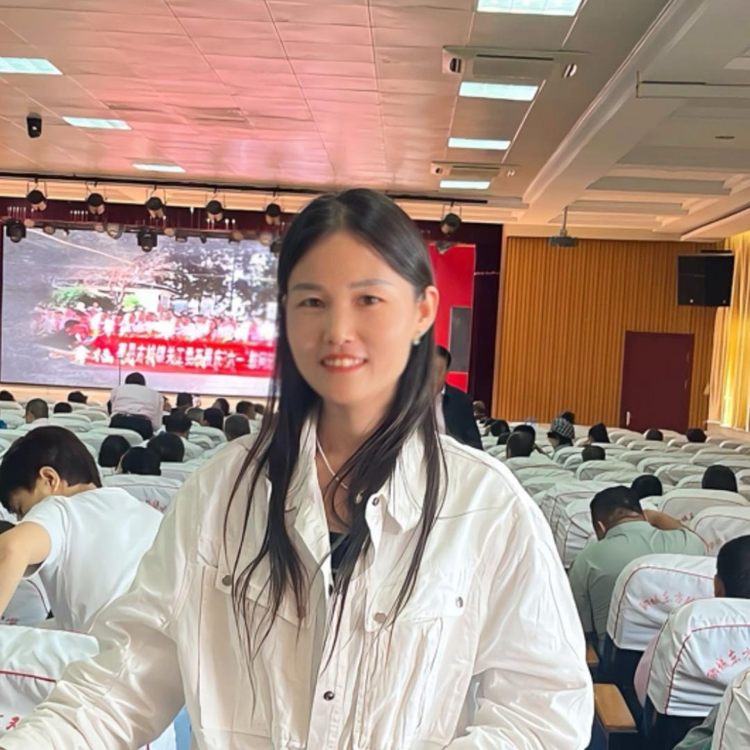 李泽琳