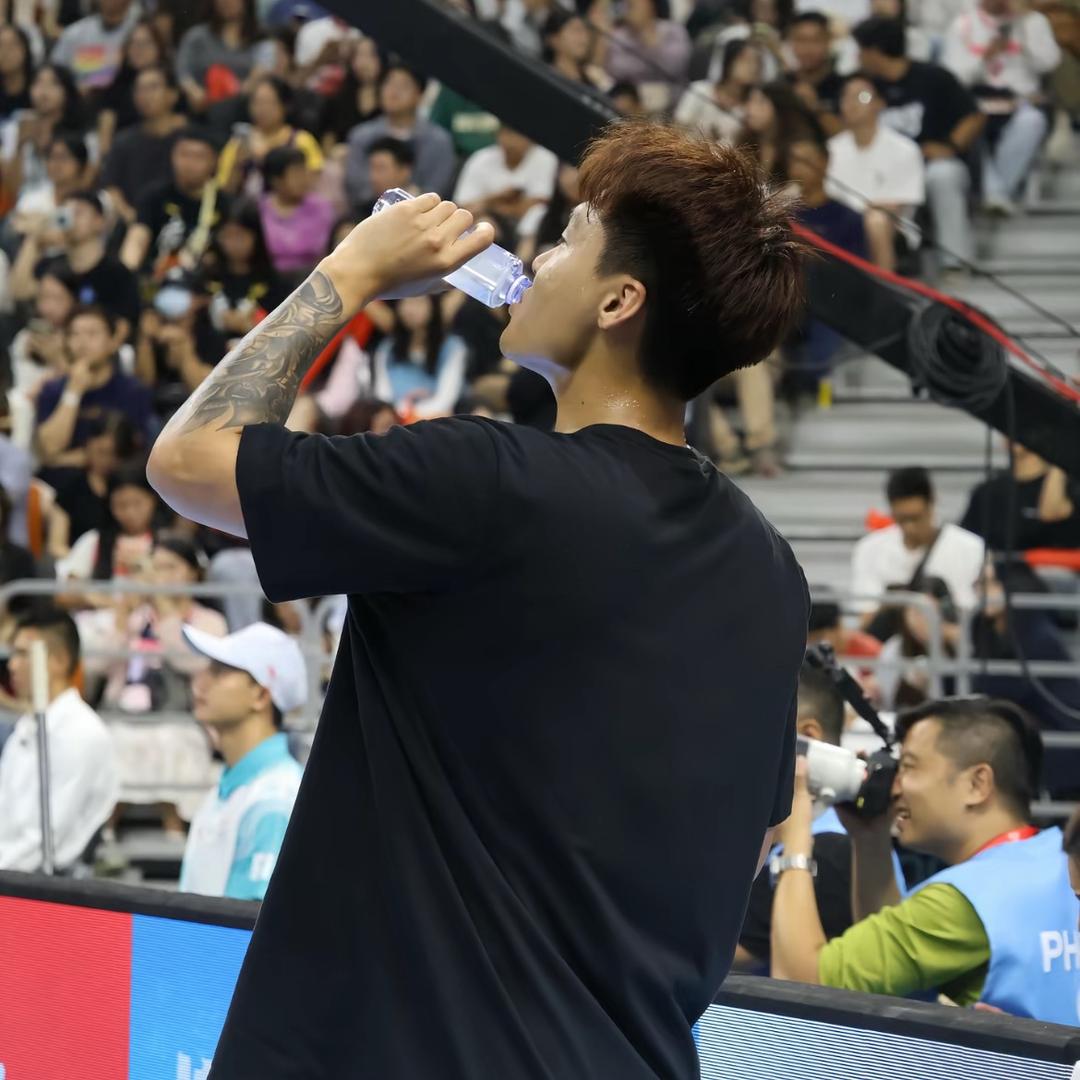 2R🍌（见过赵睿版）