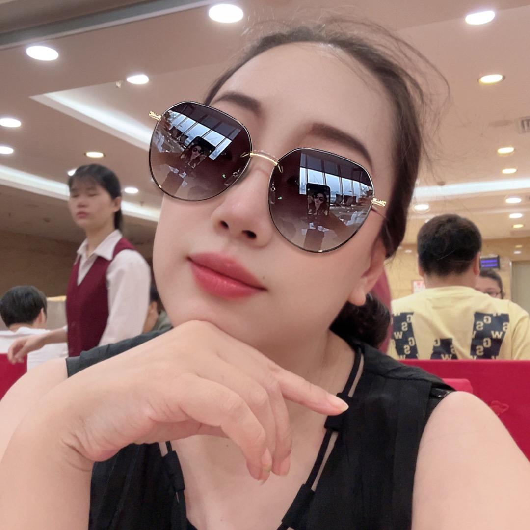 出港🇭🇰娟姐