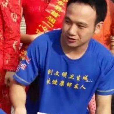 伤感情歌巜阿朗》