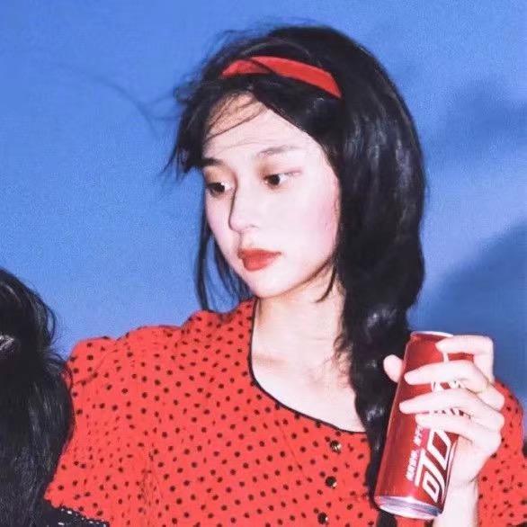 粘人精不是我