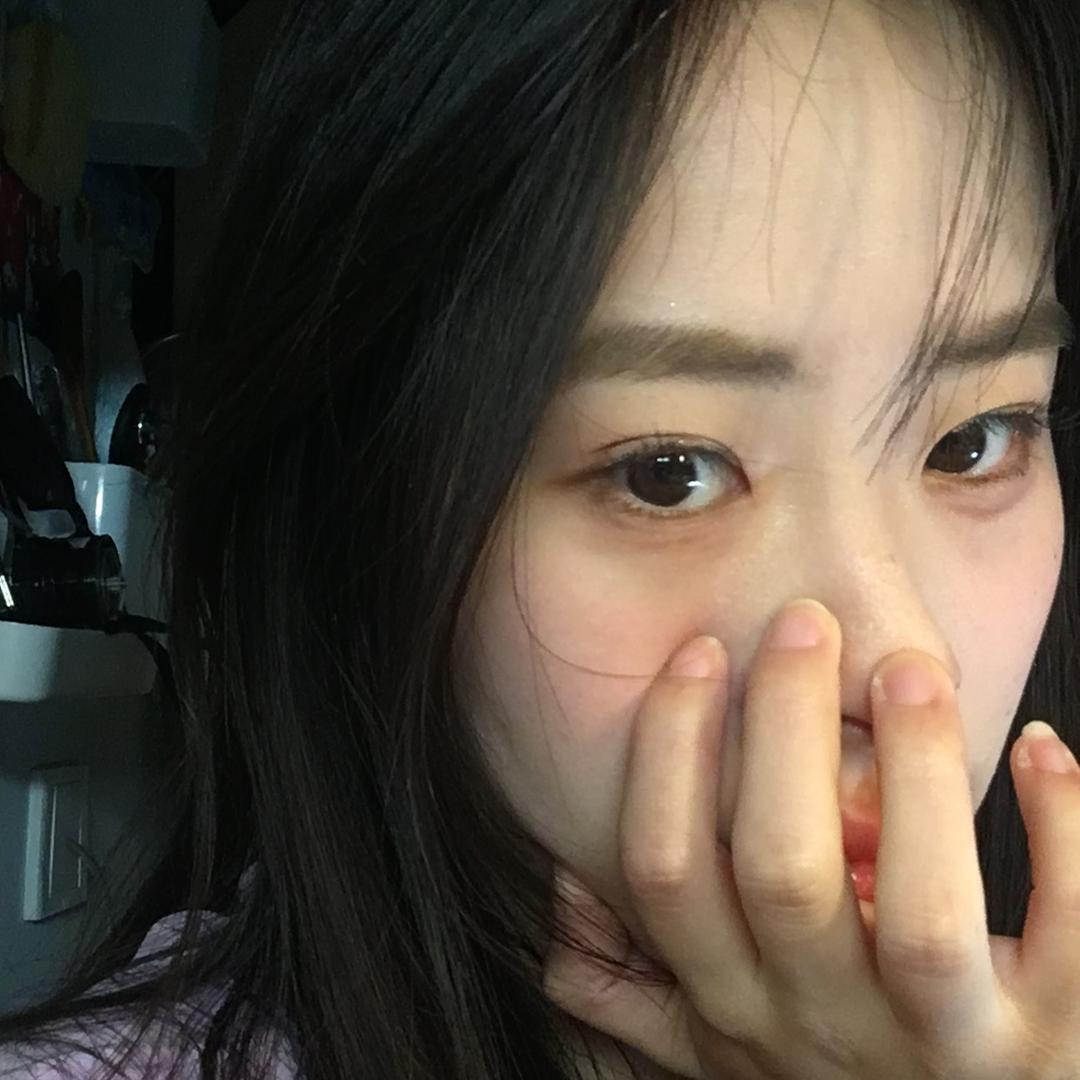 不爱照镜子☁️