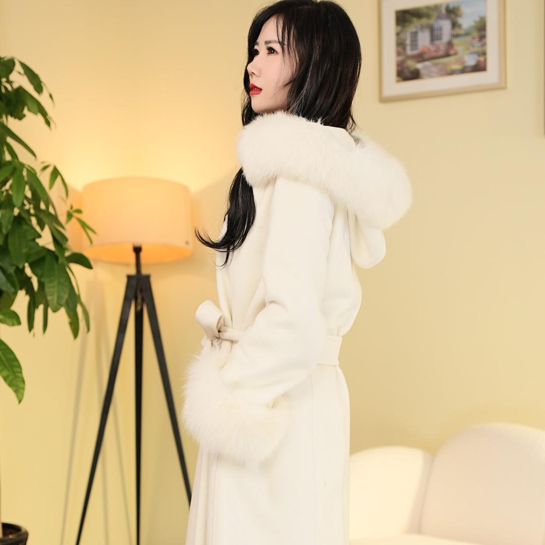 爱莎轻奢定制女装