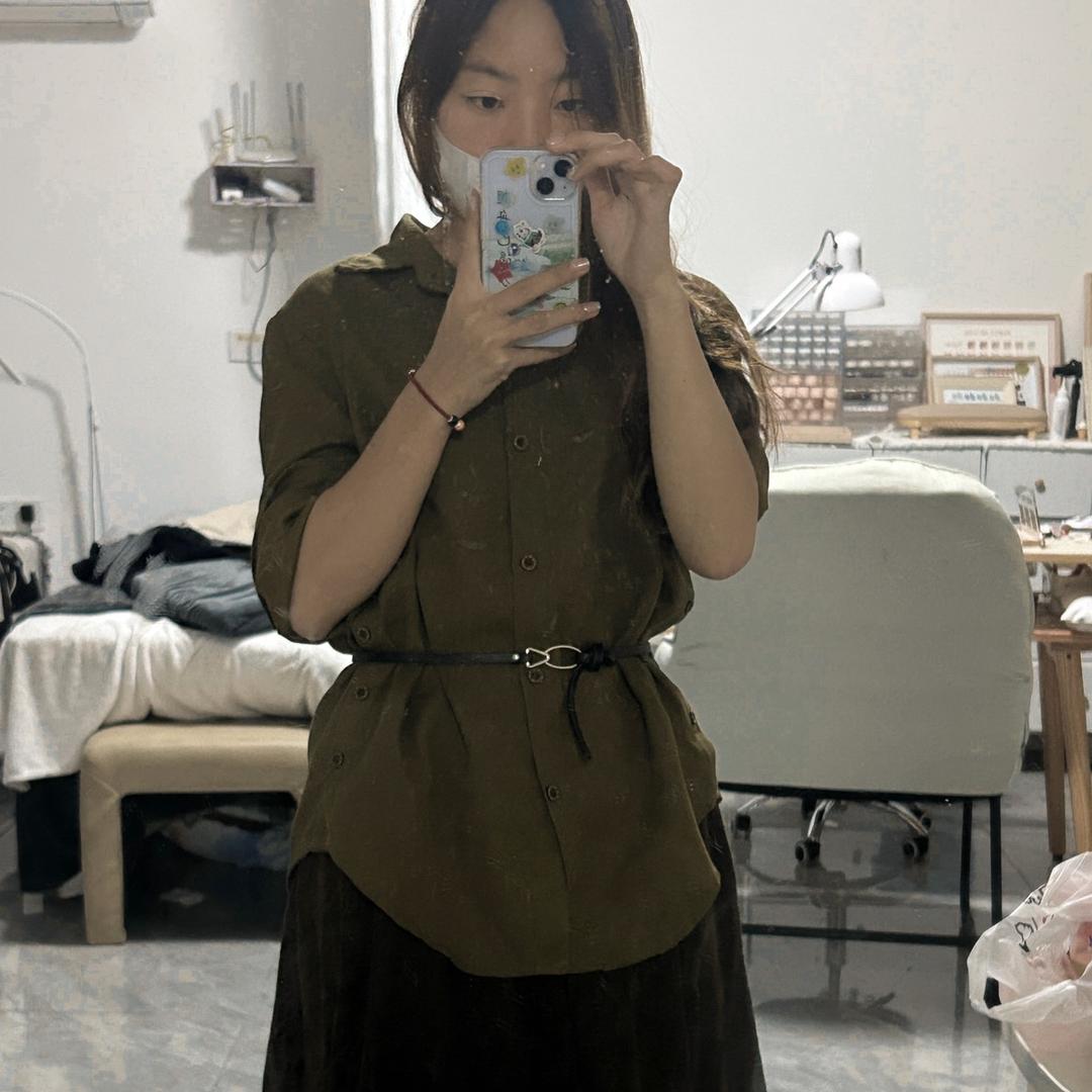 小苏是个搓指甲的
