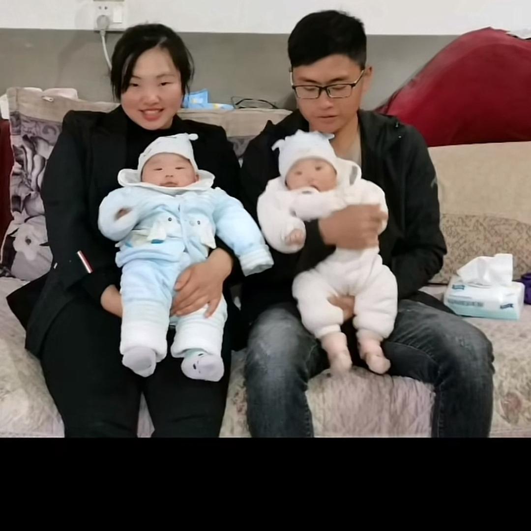昭通双胞胎爸爸毅哥