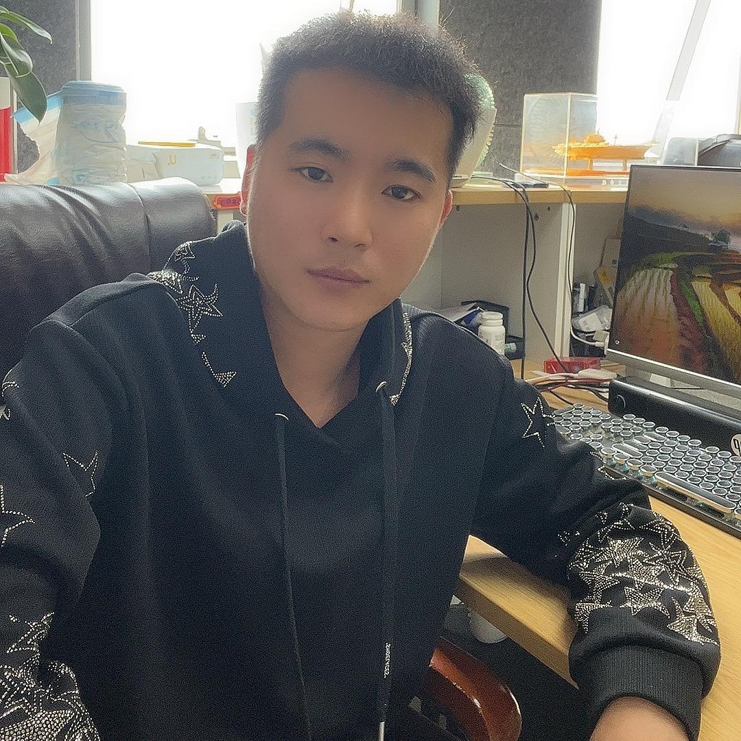 上宏～王双做缝纫