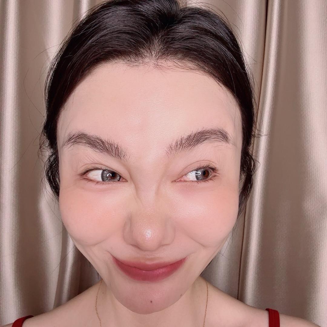 是默默子吖