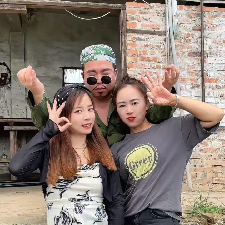 三花聚财（抖大财的搞笑生活）