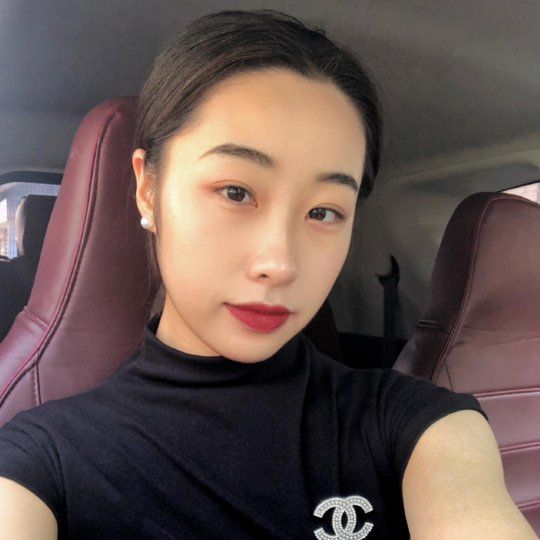 《丸子妹》日常穿搭分享