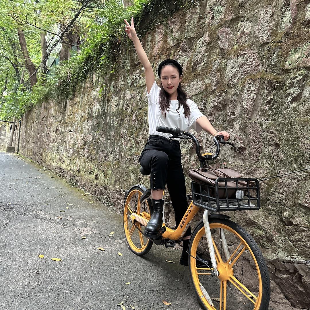 傲娇女王