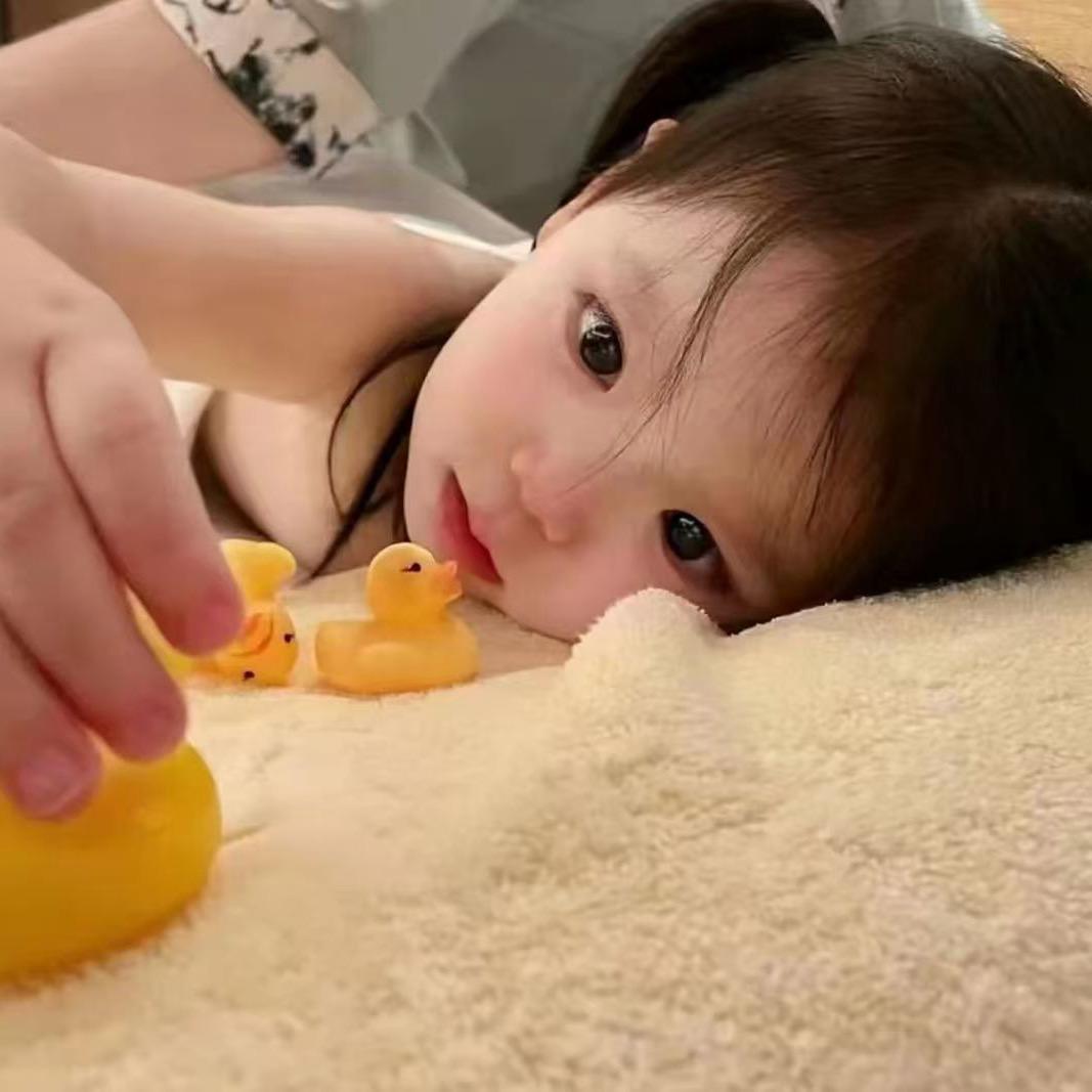婷婷。