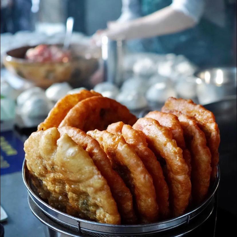 饼姐（熊氏掌起葱香肉饼掌门人）