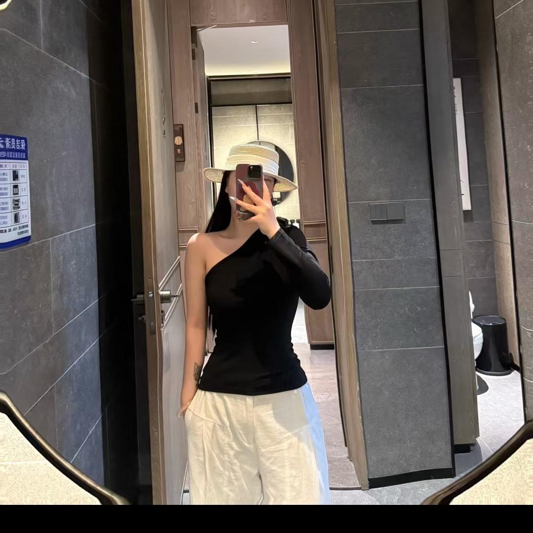 李荣浩的小腿毛