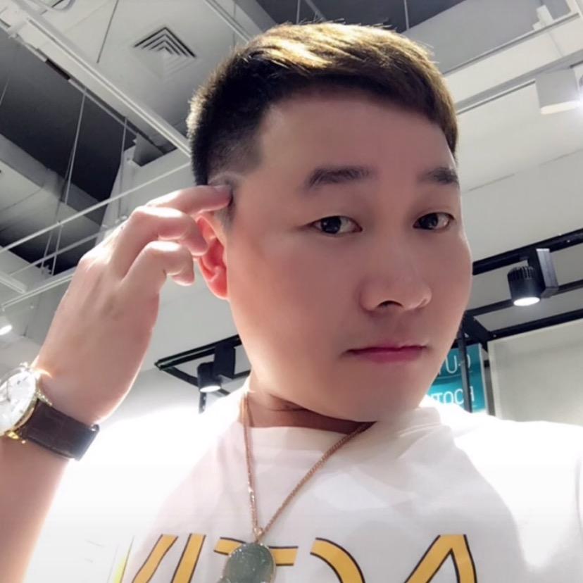 小兵珠宝订制。