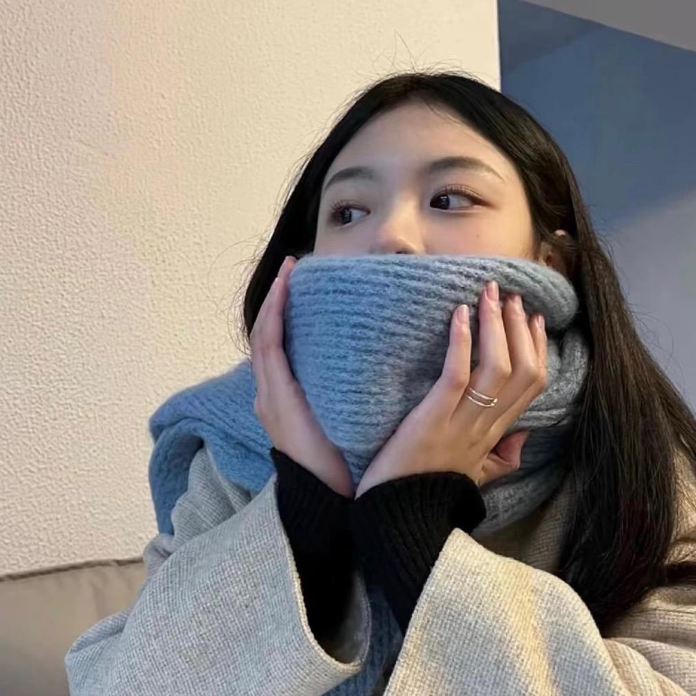 月光落在左手边