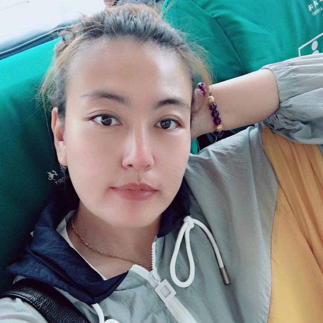 漂亮地妈妈