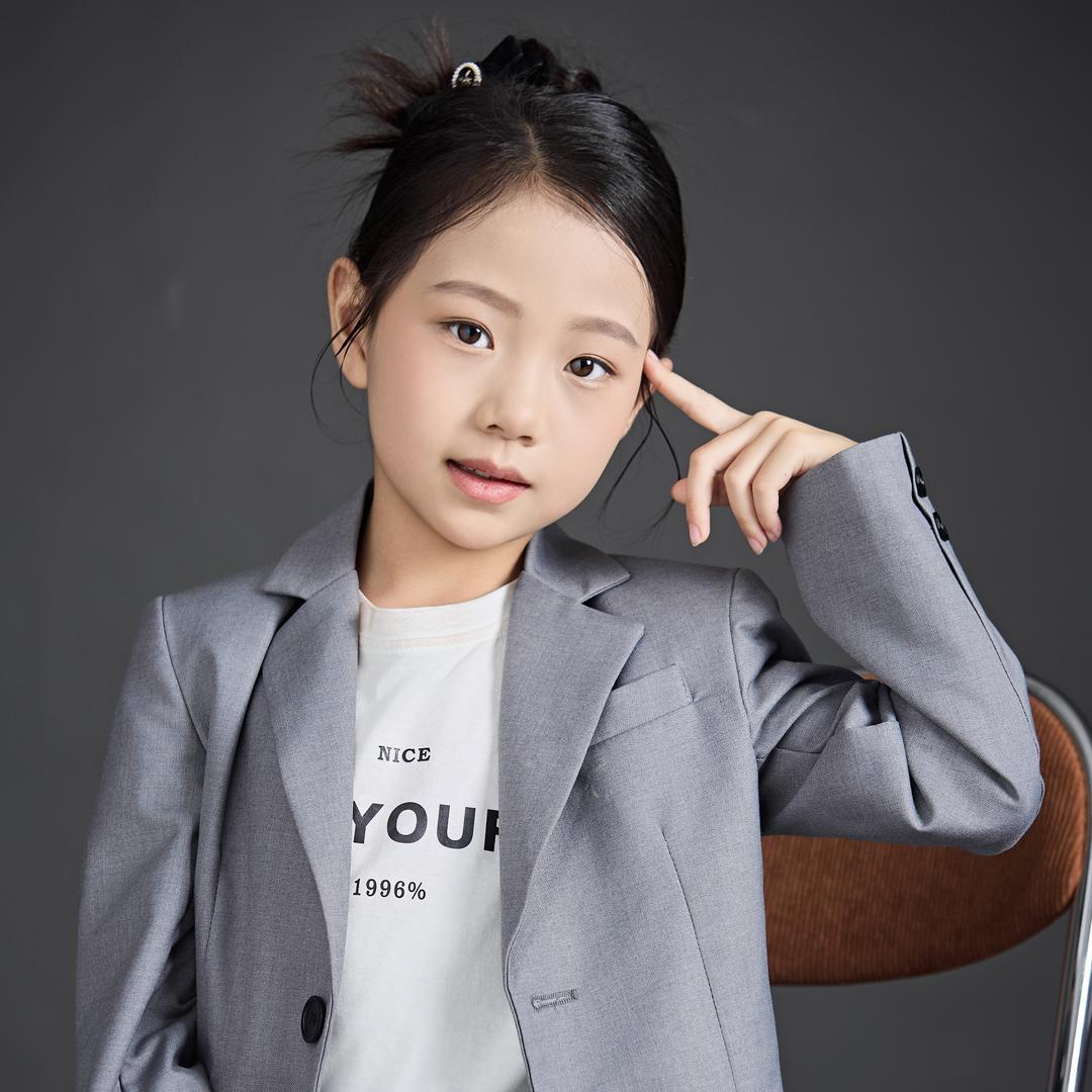 爱玲子吖