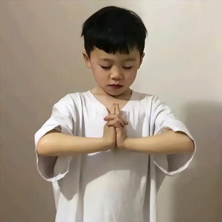 无敌暴龙战士