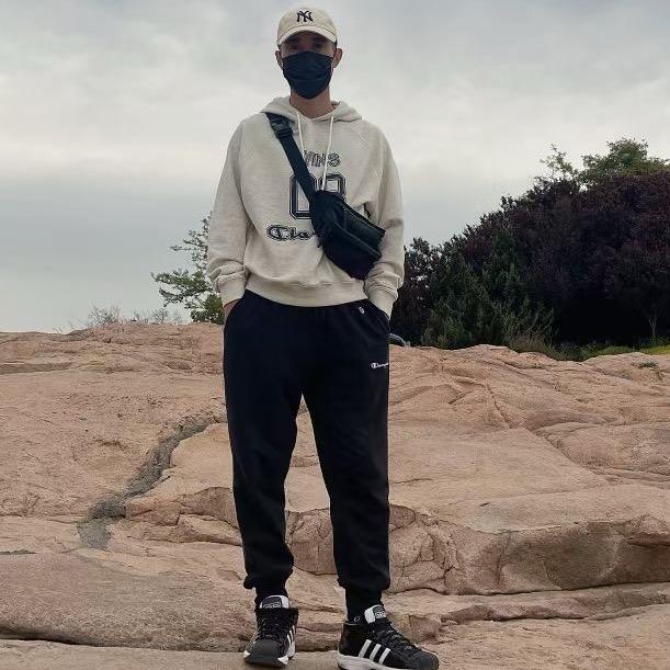 大白(●––●)