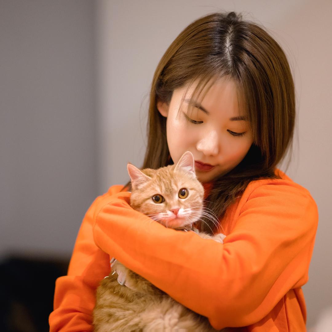 小女贼喝不多