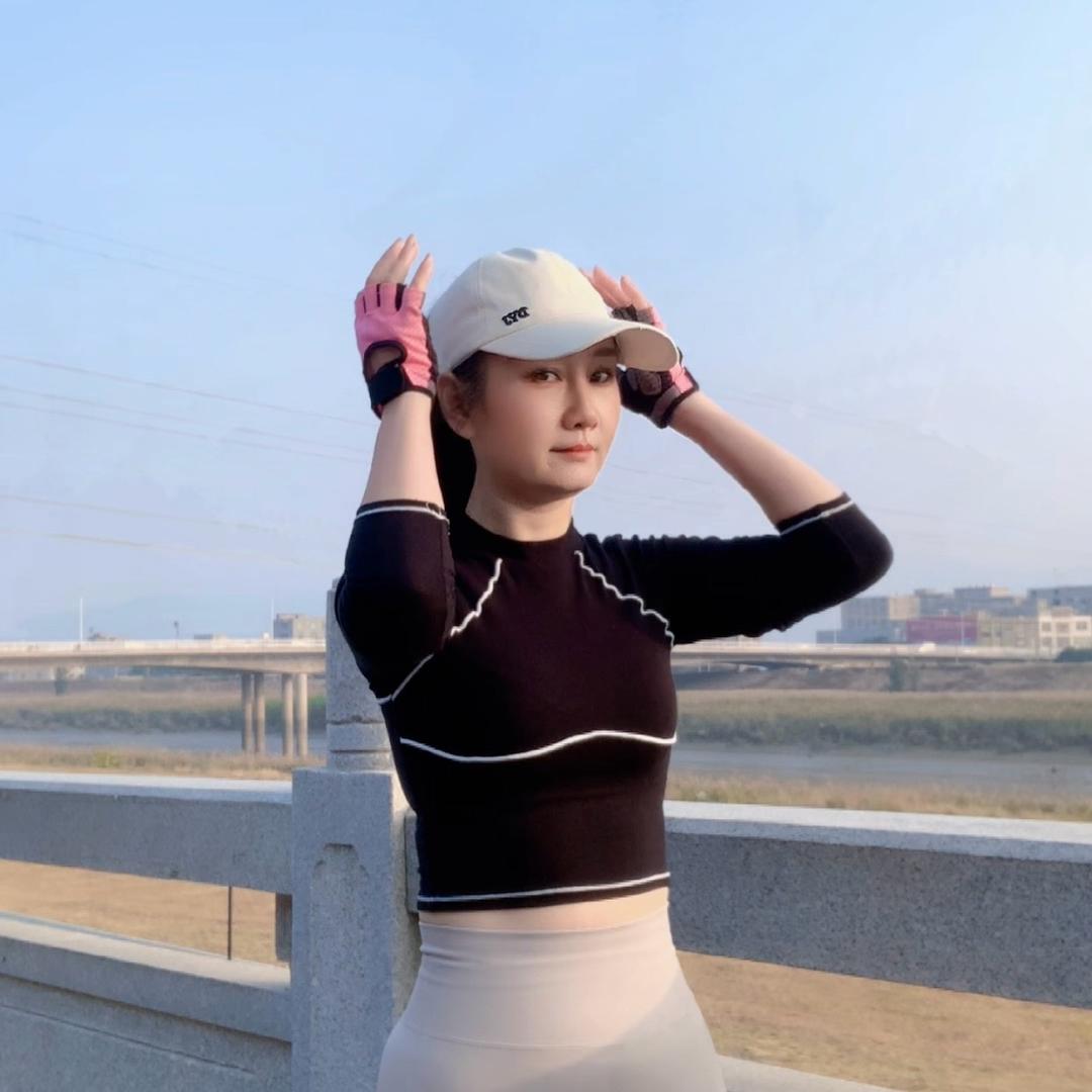 蔡小C