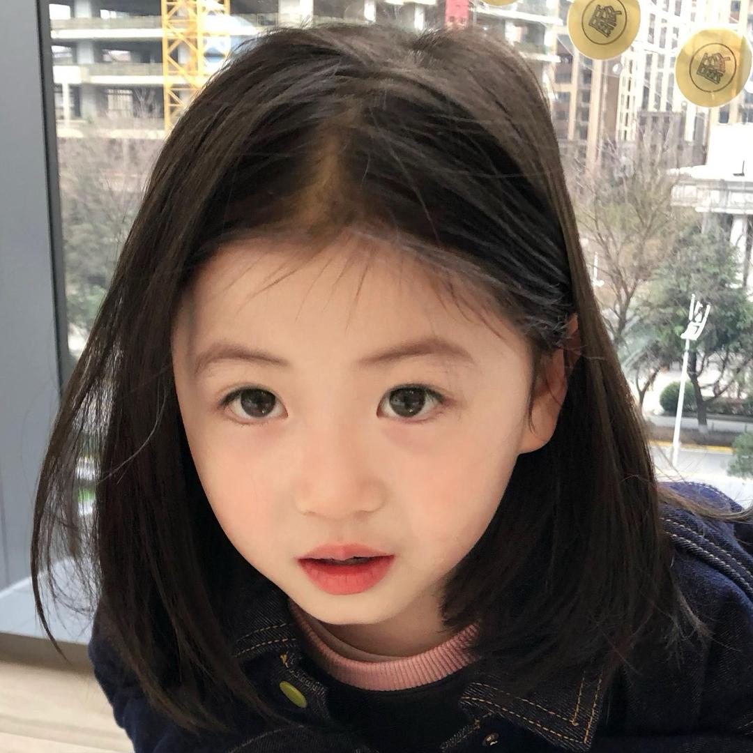 小兔子Lia