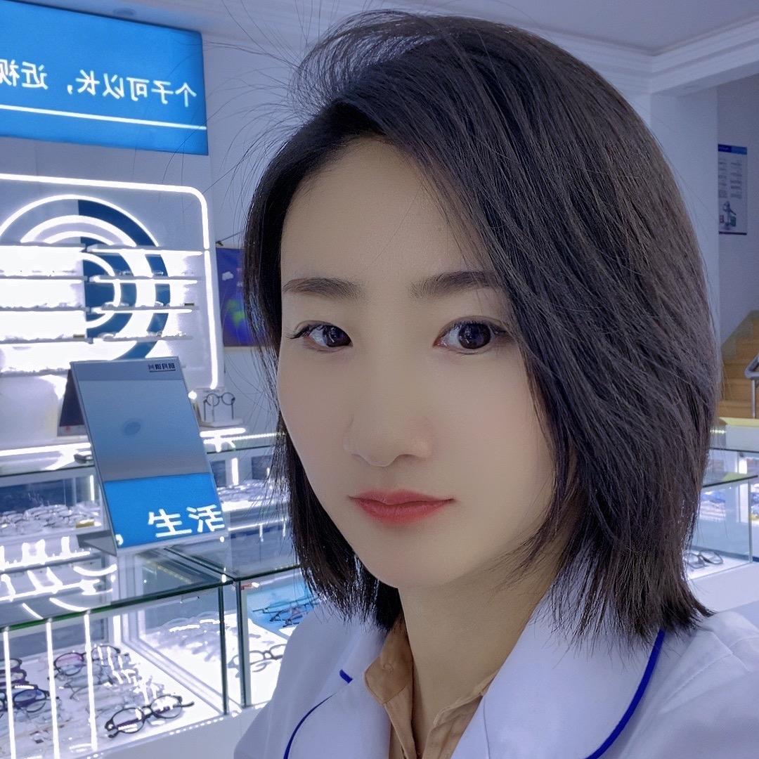 卖 眼 镜 的小姐姐