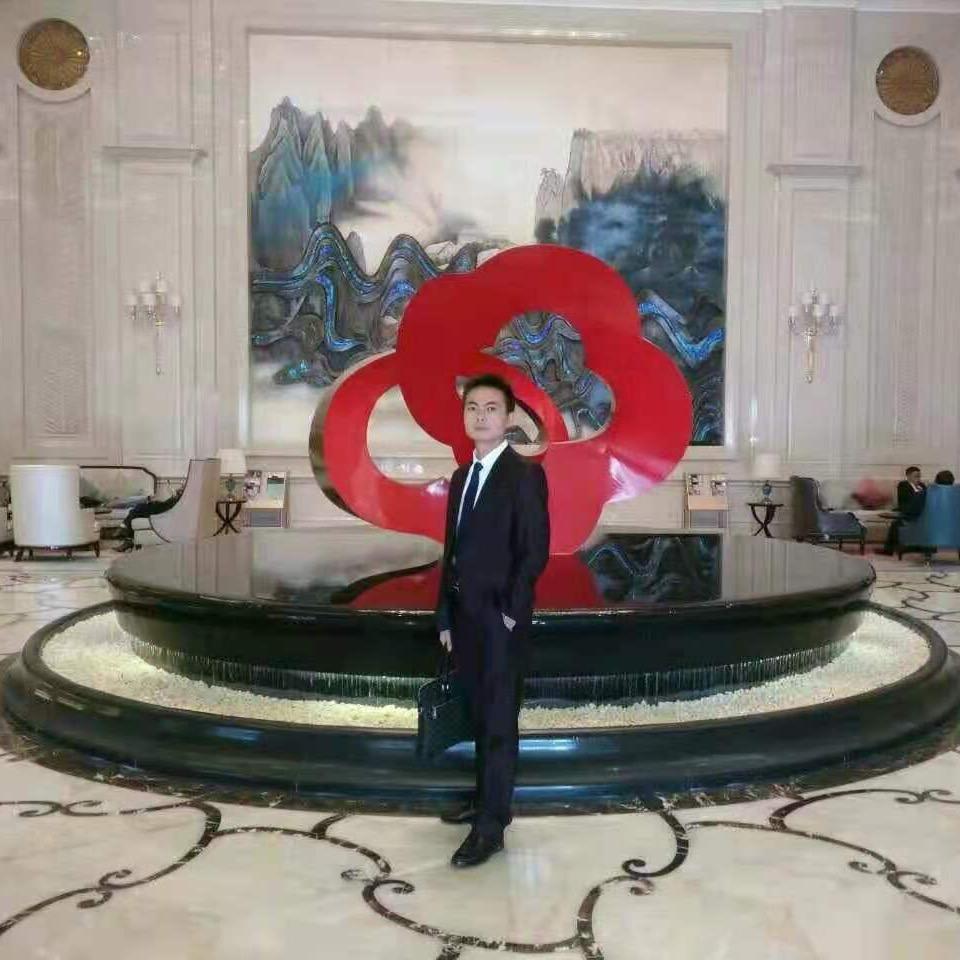 蓝天雄鹰