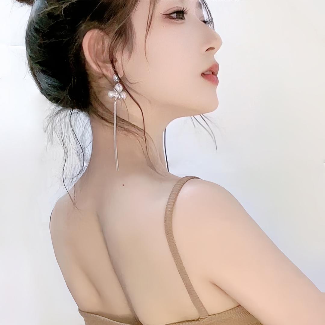 邹静