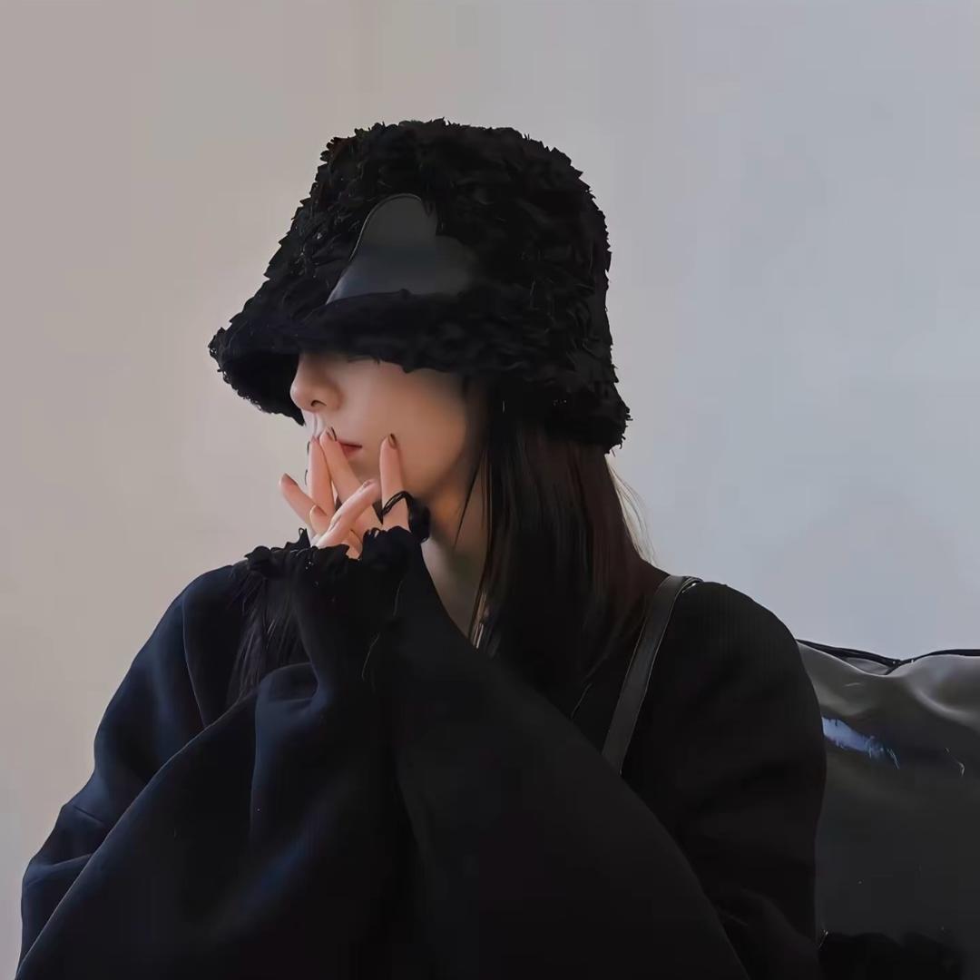 落亦、