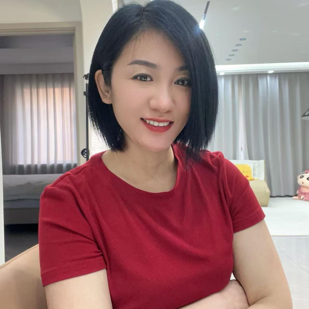 王 小 欠