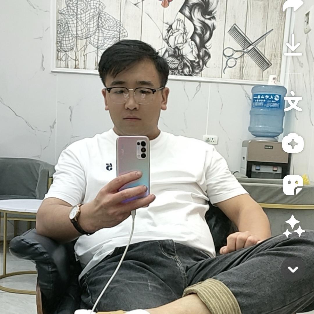 你的专属发型师 6号