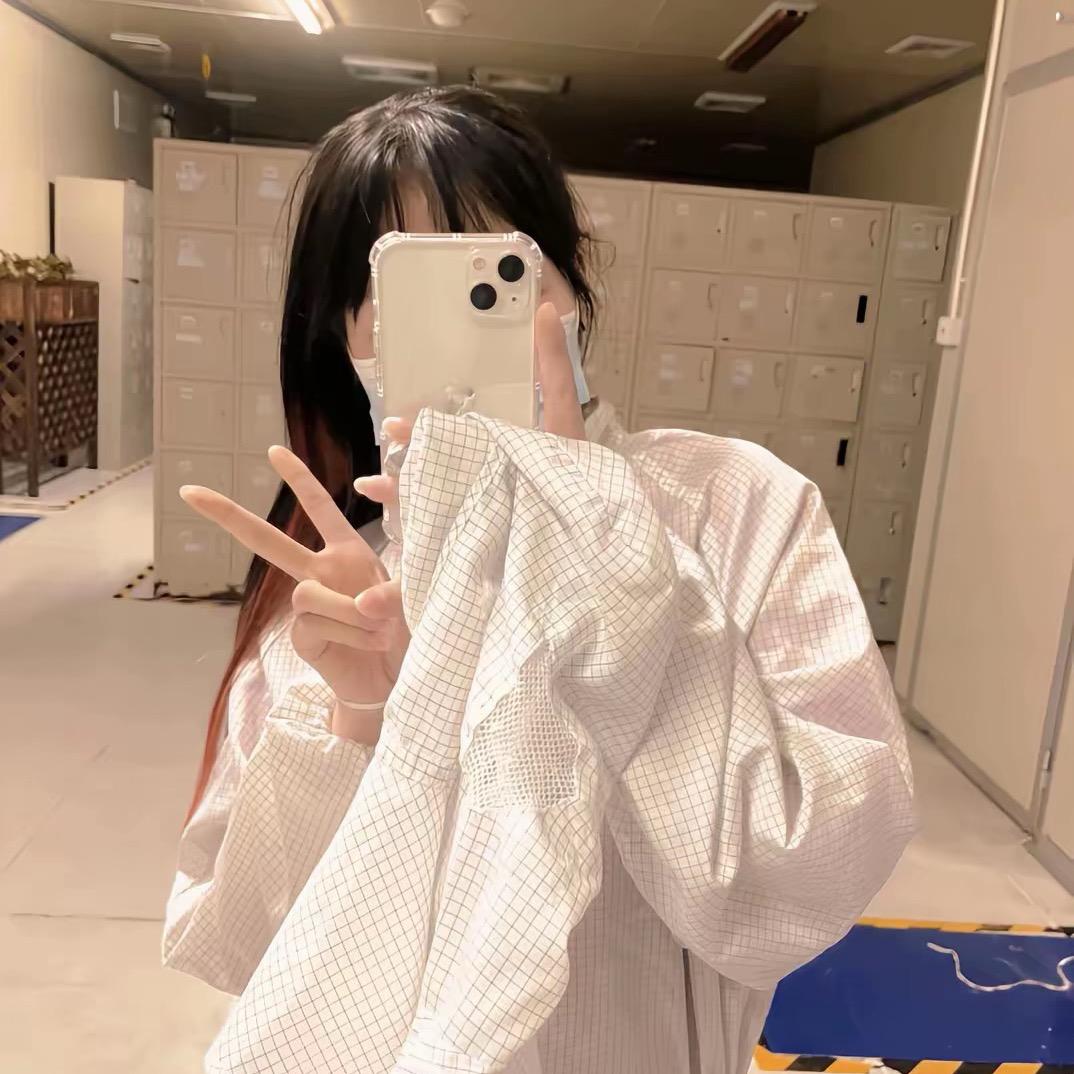 亚亚不想吃菠萝🍍