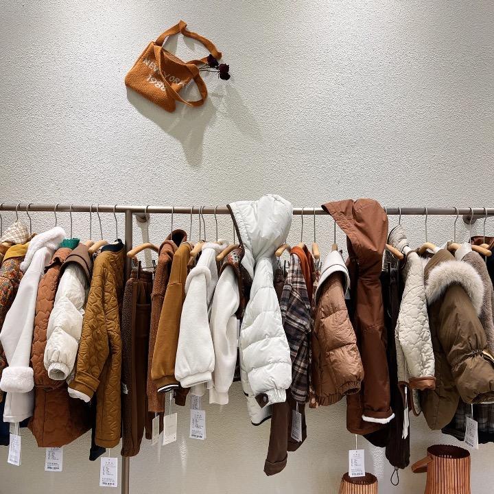 巴拉bala线下实体折扣店（泉州万达店）