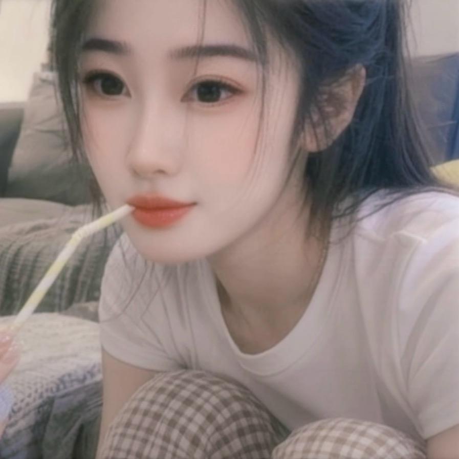 陈小陈kiyoni-👑
