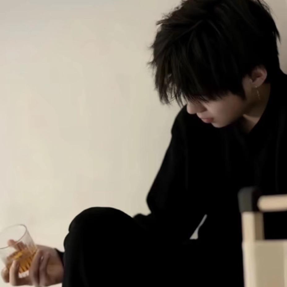 帅帅.