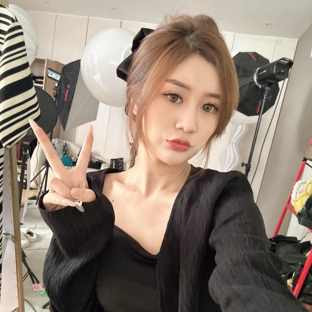 小芊的微胖女装店