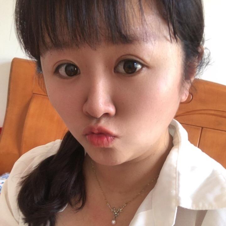 爱上荔枝的丫头