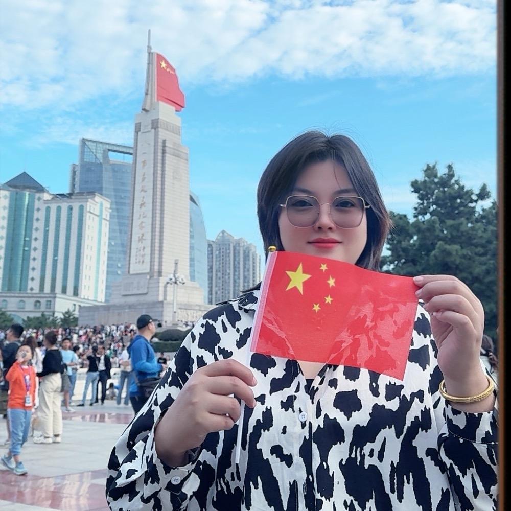 我是村里的小花