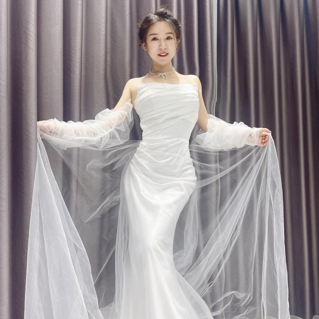 兴山天长地久婚纱礼服馆贝贝