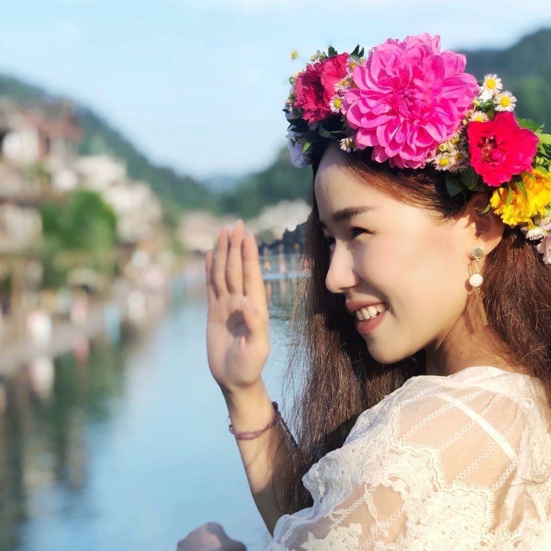语菲初彩美甲：九九老师