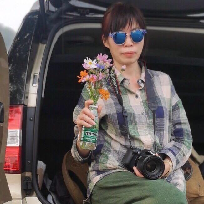 芳 芳